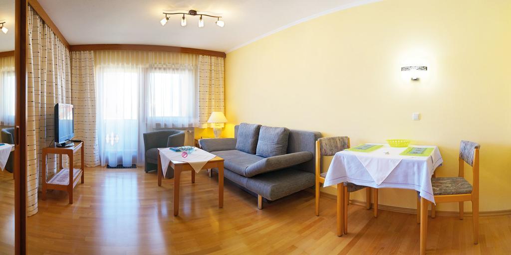 Haus Renate Hotel Bad Fussing Phòng bức ảnh